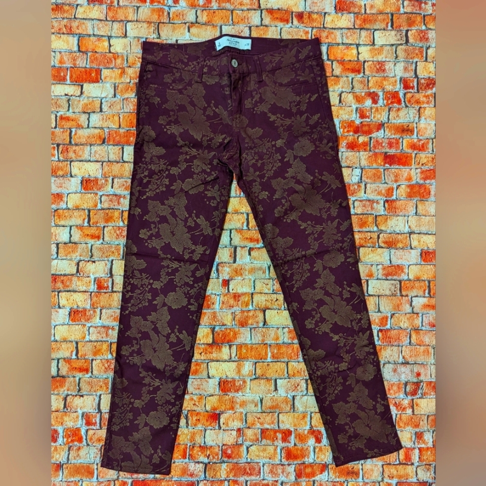 Abercrombie & Fitch Jeans Womens Size 6 28W Burgundy Gold Floral All Over Print